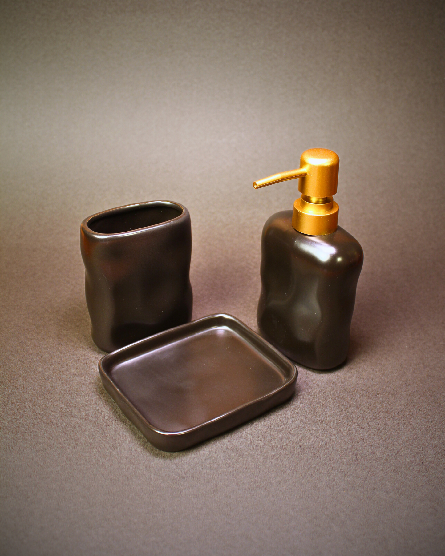 Onyx Black Wave Ceramic Bath Set – Set of 3