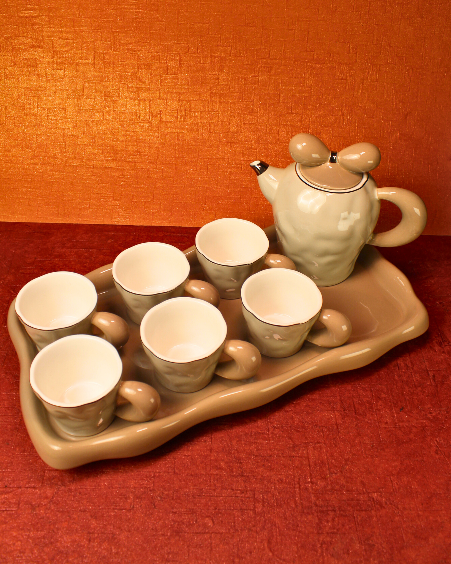 The Sterling & Bow Ceramic Tea Set - 6 Cups with Ceramic Tray