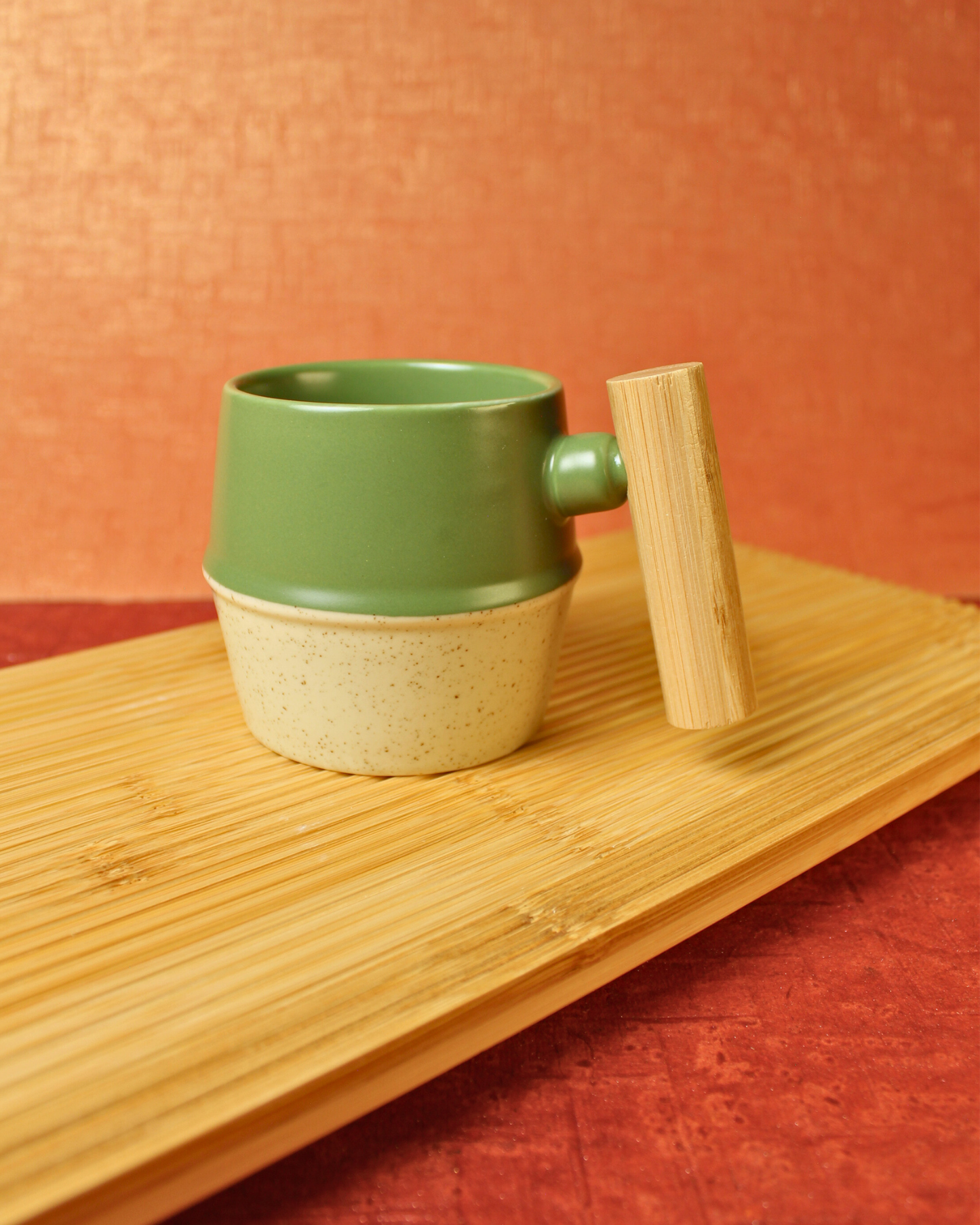 The Moss & Wood Ceramic Tea Set - 6 Cups with Bamboo Tray