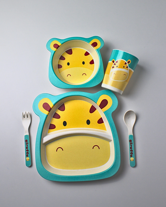 Stretch Giraffe Kids Bamboo Dinner Set of 5 | Eco-Friendly | 100% Organic | Stain Resistant | Break Resistant